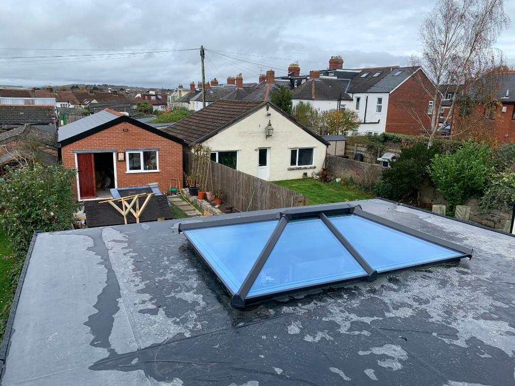Roof lantern on flat roof