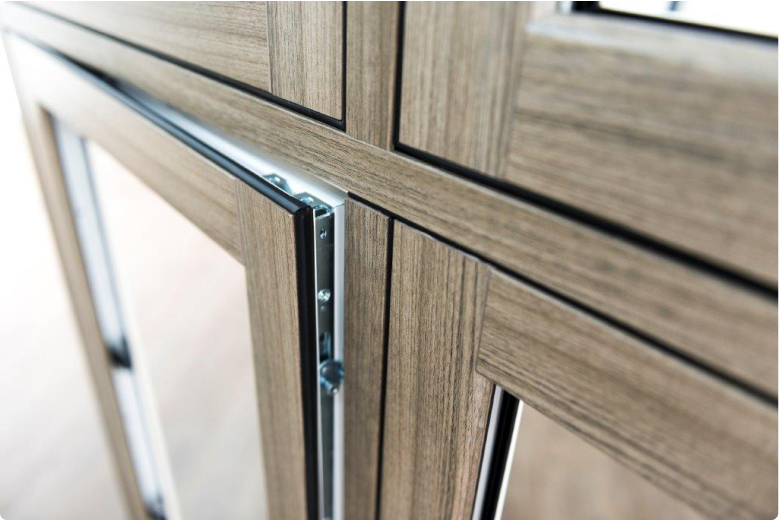 Wood-effect uPVC flush casement window